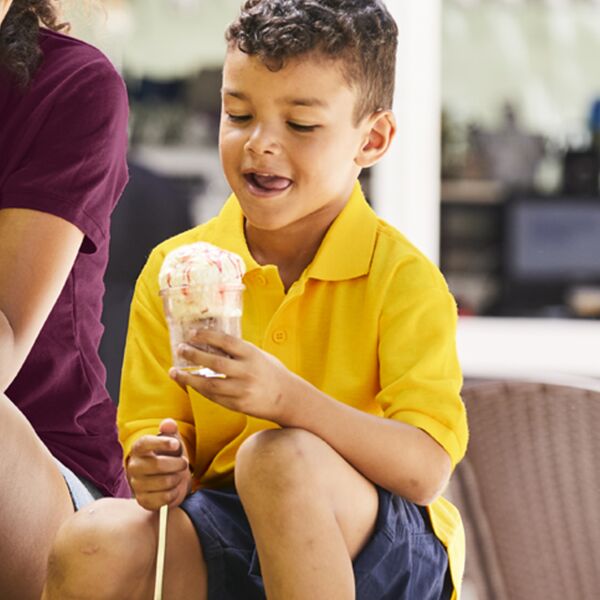 Fruit of the Loom Fruit of the Loom Kids Poly/Cotton Piqué Polo Shirt SS11B Fruit of the Loom Kids Poly/Cotton Piqué Polo Shirt Thumbnail